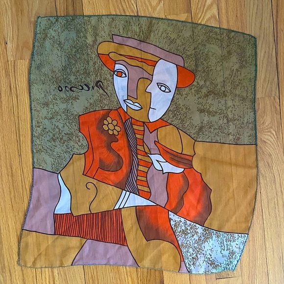 Rare Picasso Scarf - Picture 3 of 3